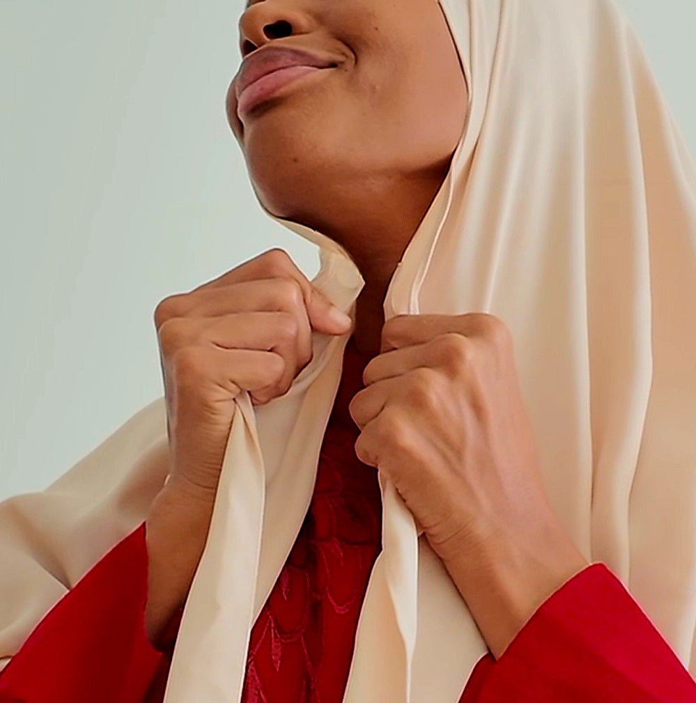 Comment fixer les aimants du hijab Mme Brown