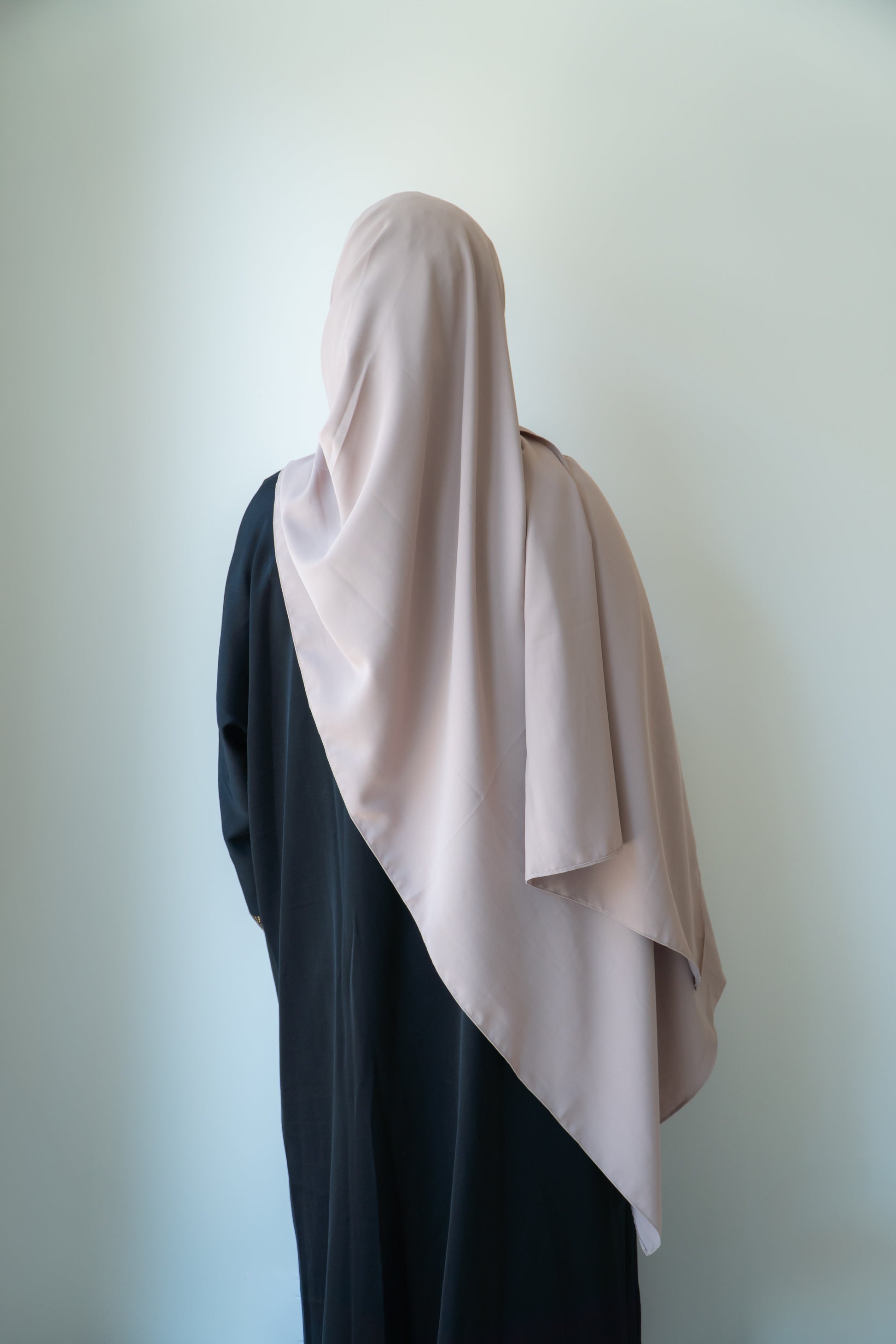 HIJAB AIMANTE TAUPE ME BROWN VUE DOS